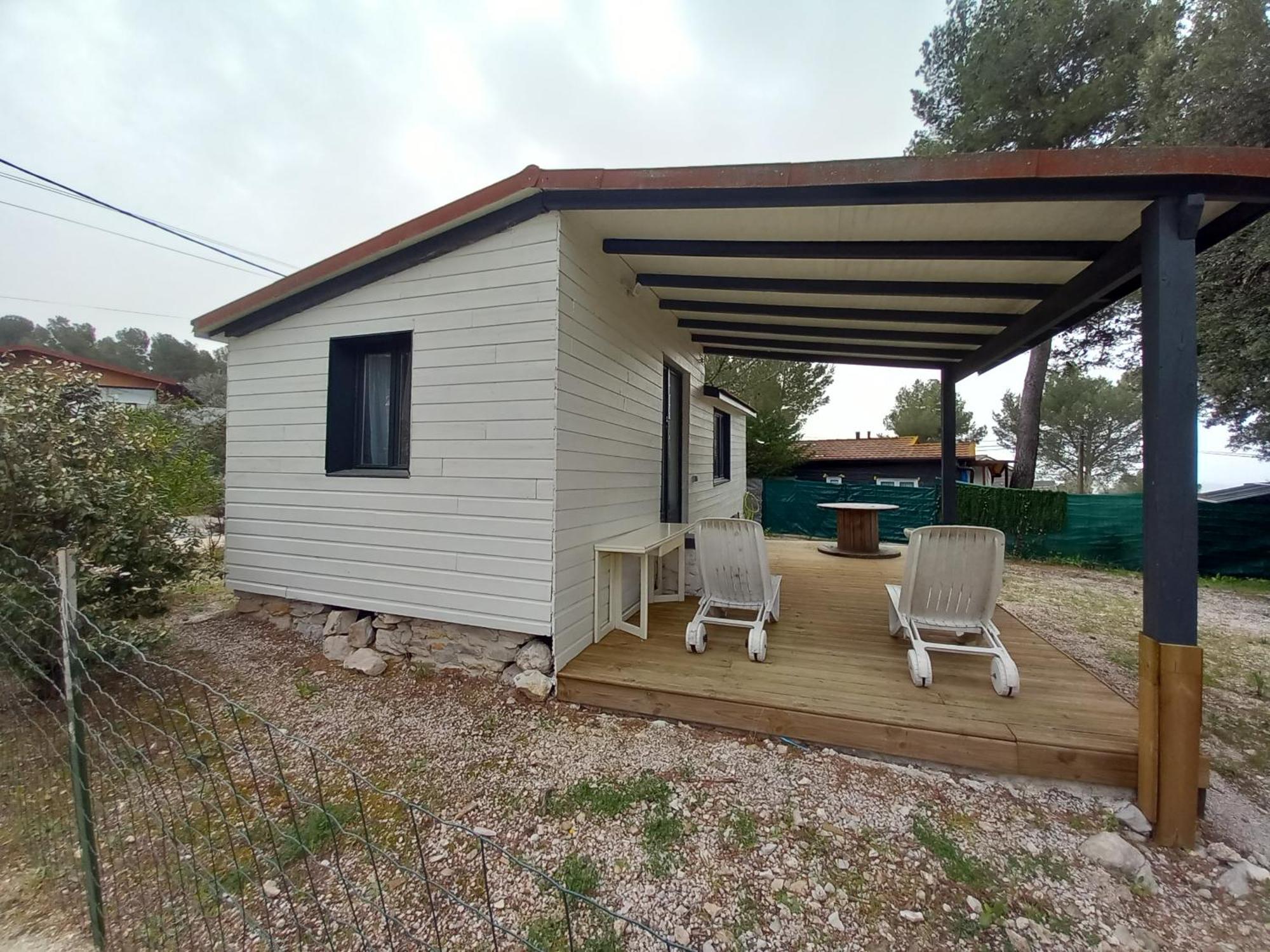 Mobilhome A Deux Pas Du Circuit Du Castellet Avec Terrasse Vue Mer 勒卡斯特雷特 外观 照片